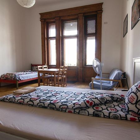 Pal'S Hostel And Apartments Budapest Ngoại thất bức ảnh