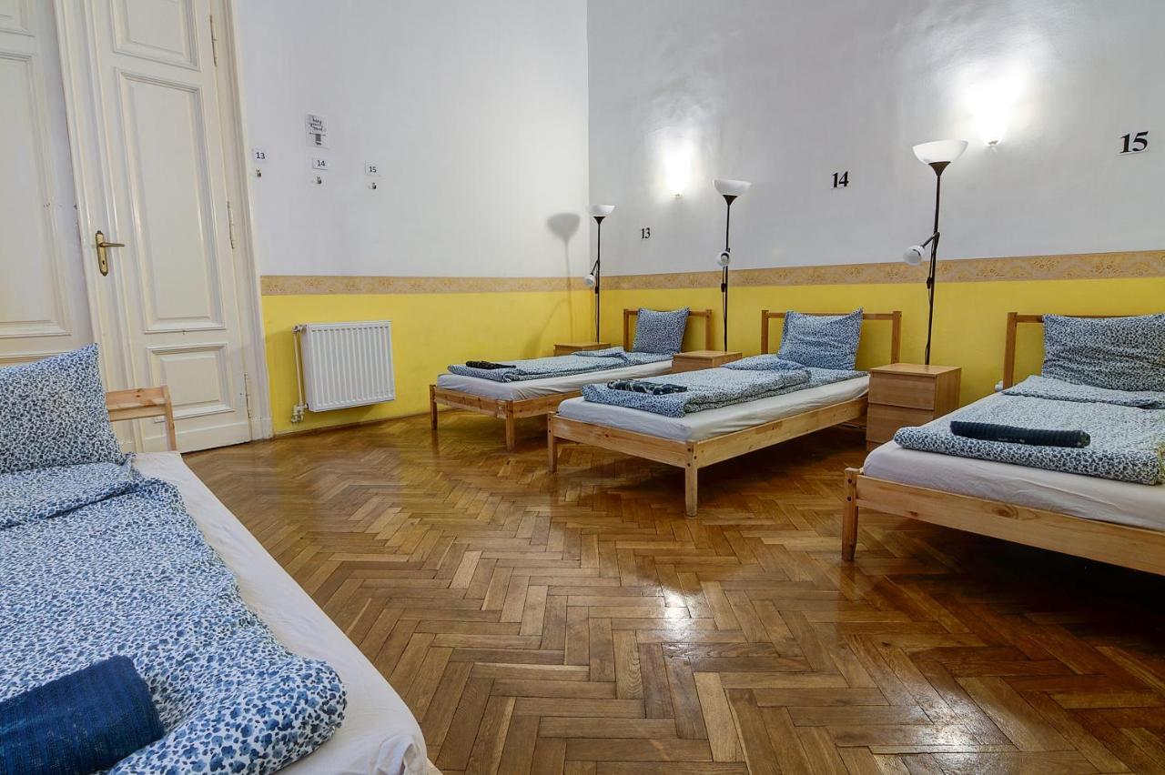 Pal'S Hostel And Apartments Budapest Ngoại thất bức ảnh