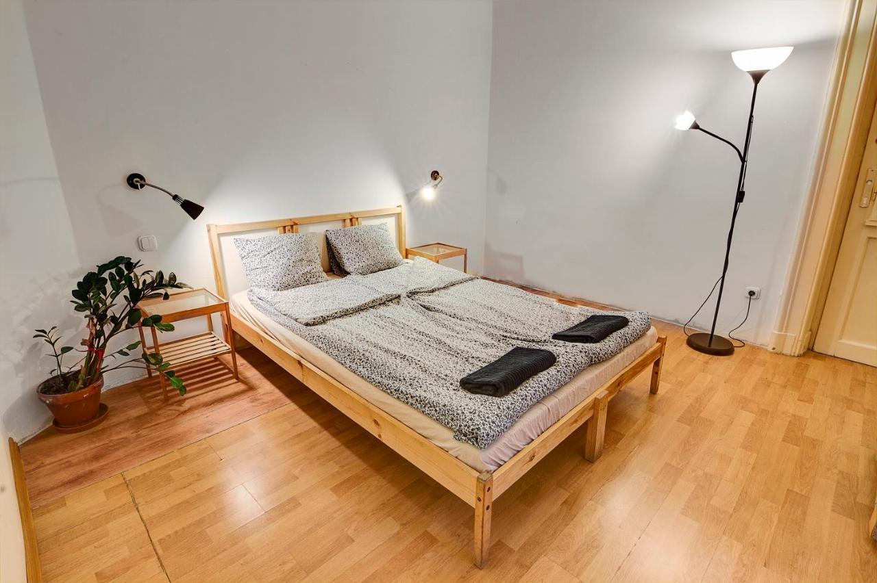 Pal'S Hostel And Apartments Budapest Ngoại thất bức ảnh
