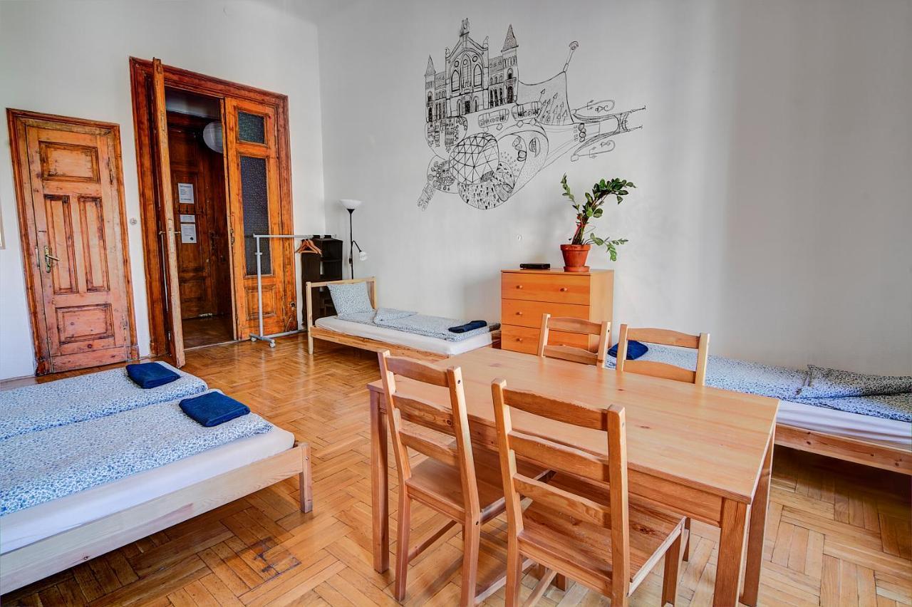 Pal'S Hostel And Apartments Budapest Ngoại thất bức ảnh