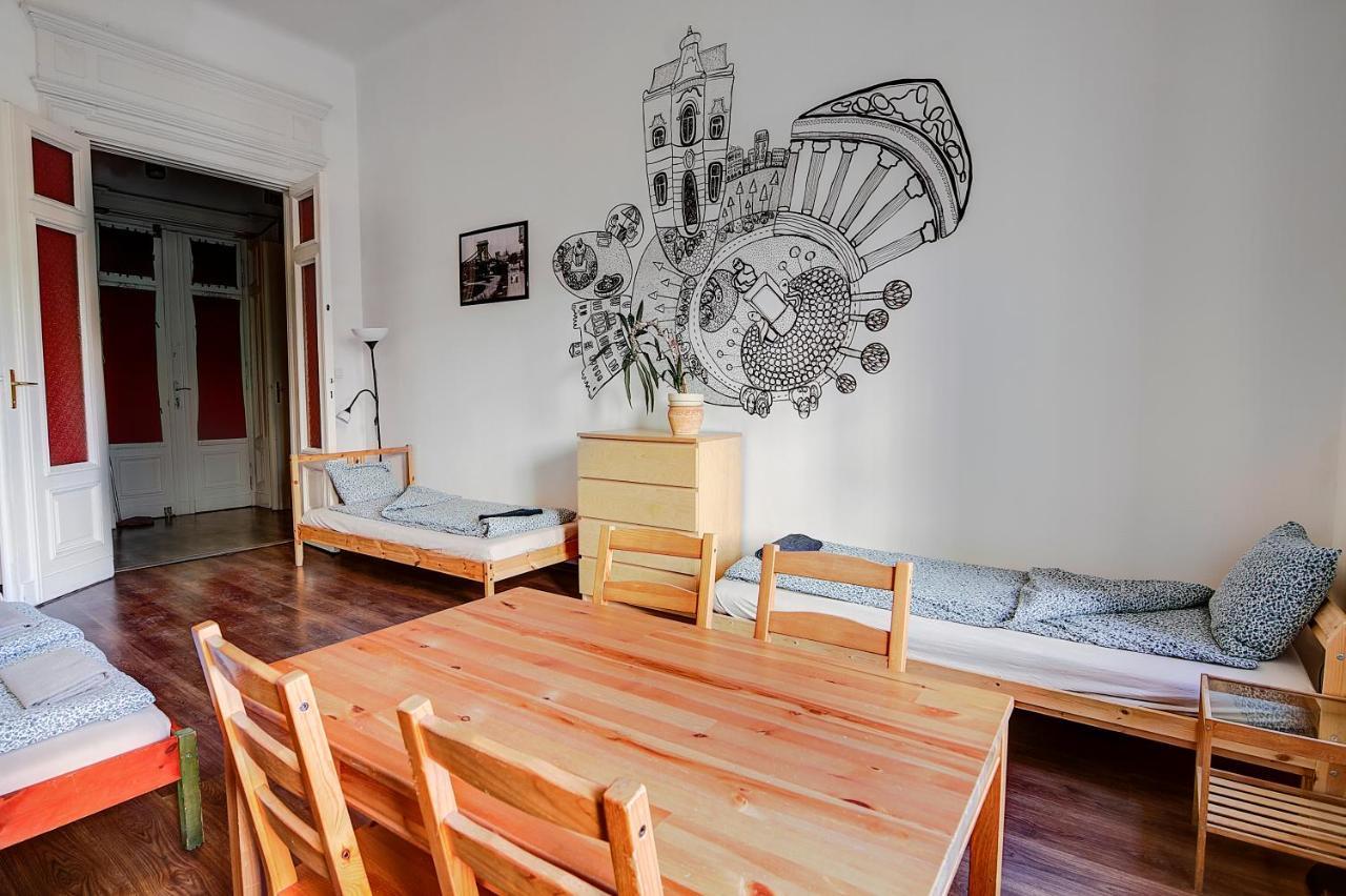 Pal'S Hostel And Apartments Budapest Ngoại thất bức ảnh