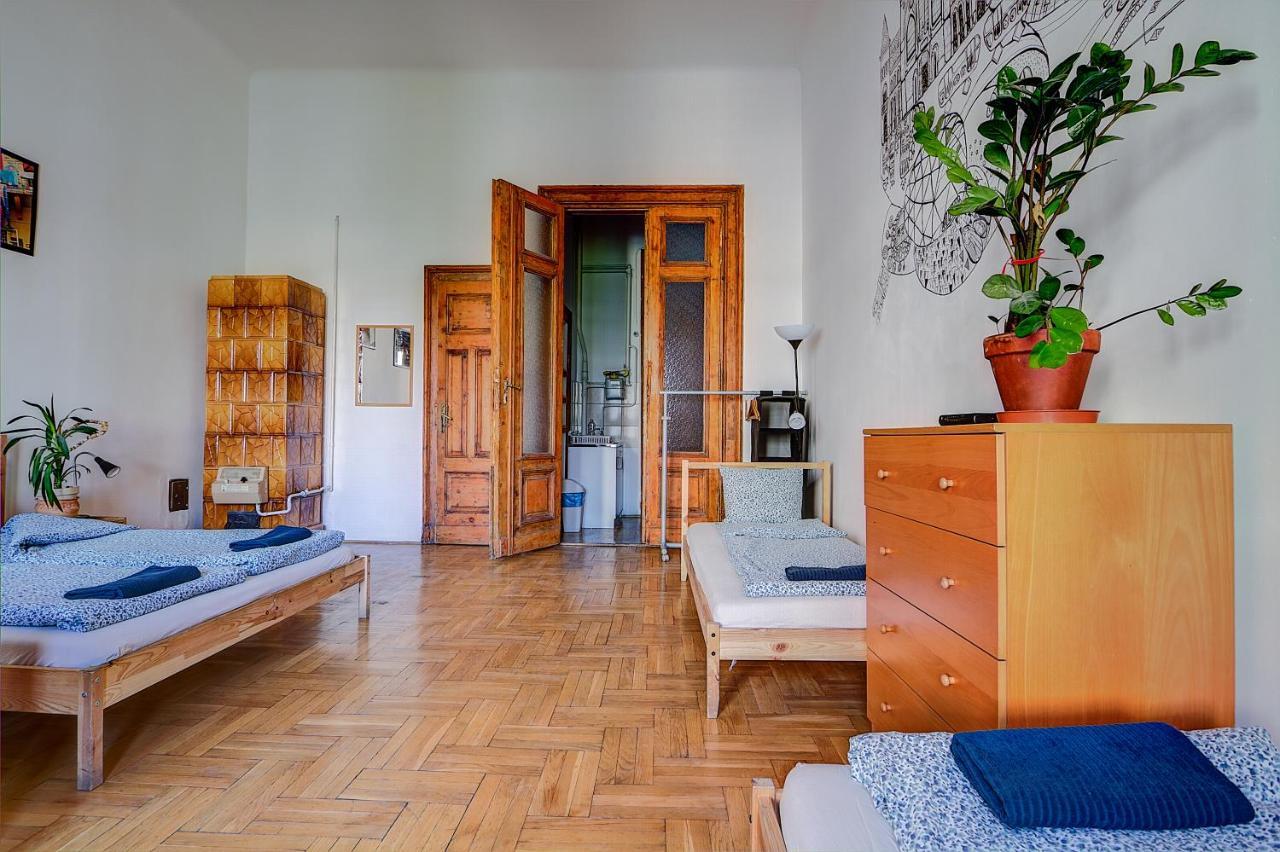 Pal'S Hostel And Apartments Budapest Ngoại thất bức ảnh