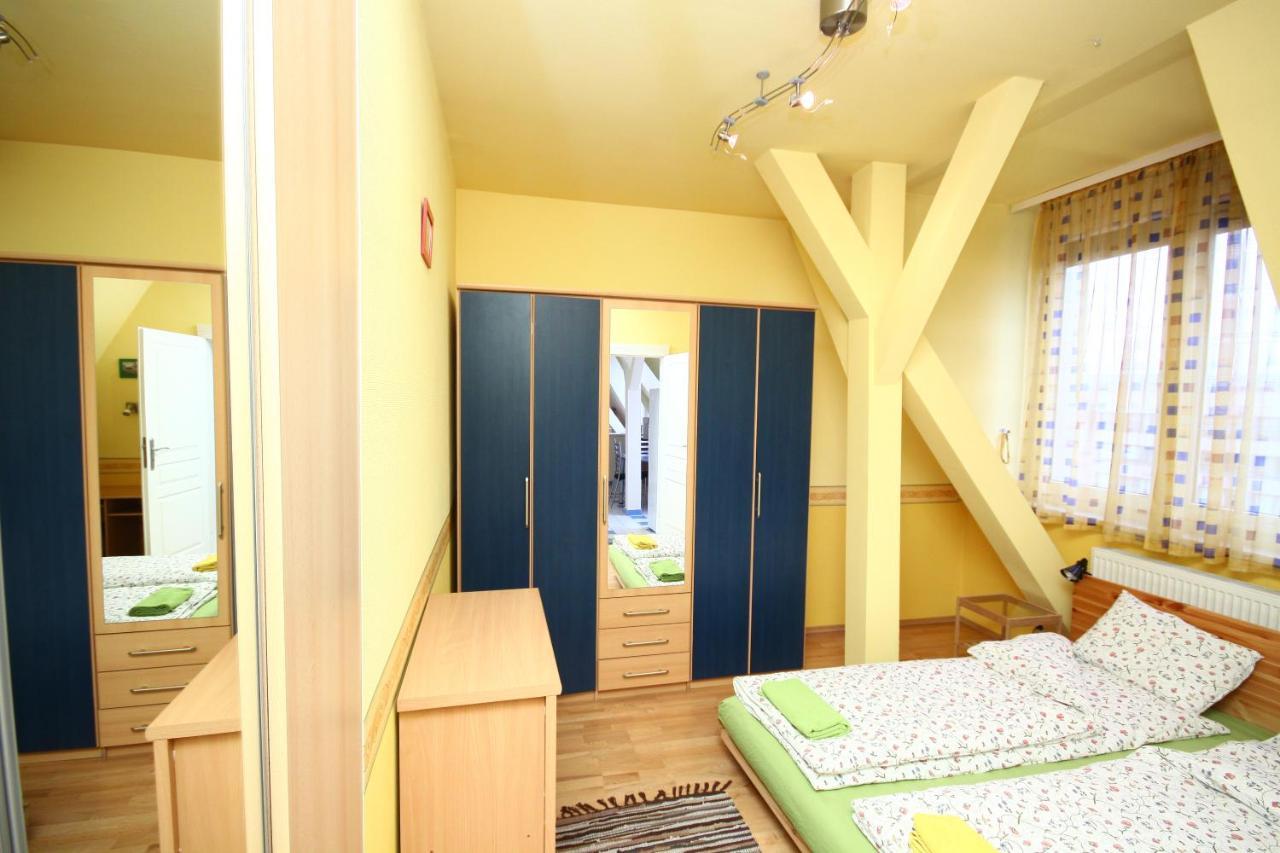 Pal'S Hostel And Apartments Budapest Ngoại thất bức ảnh