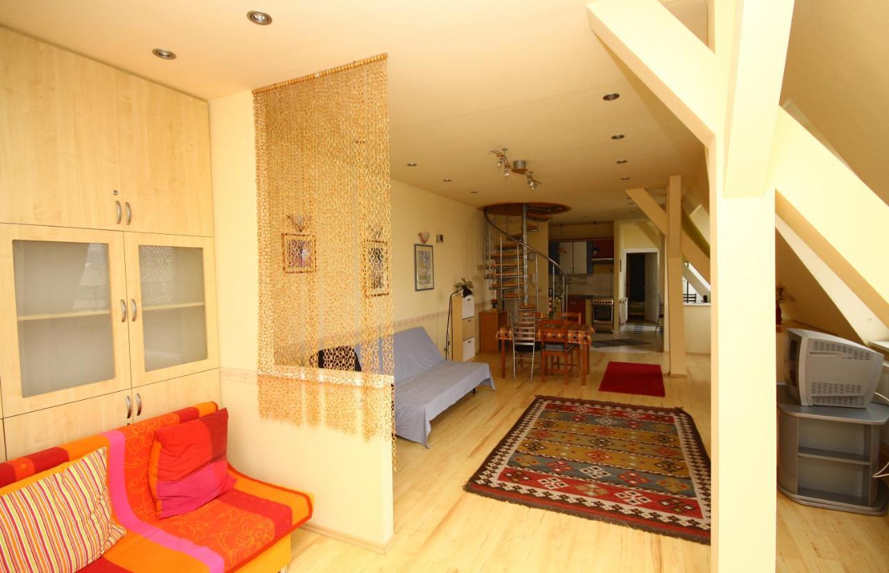 Pal'S Hostel And Apartments Budapest Ngoại thất bức ảnh