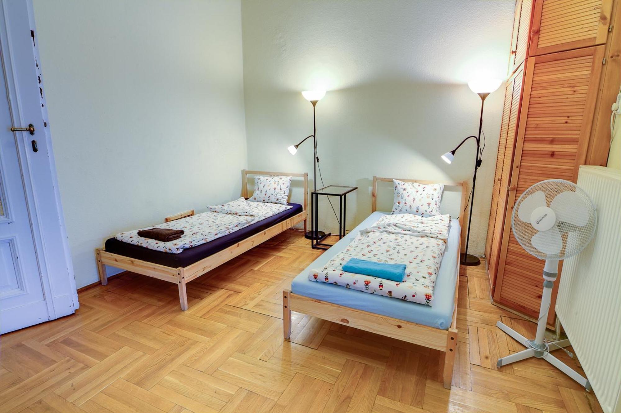 Pal'S Hostel And Apartments Budapest Ngoại thất bức ảnh
