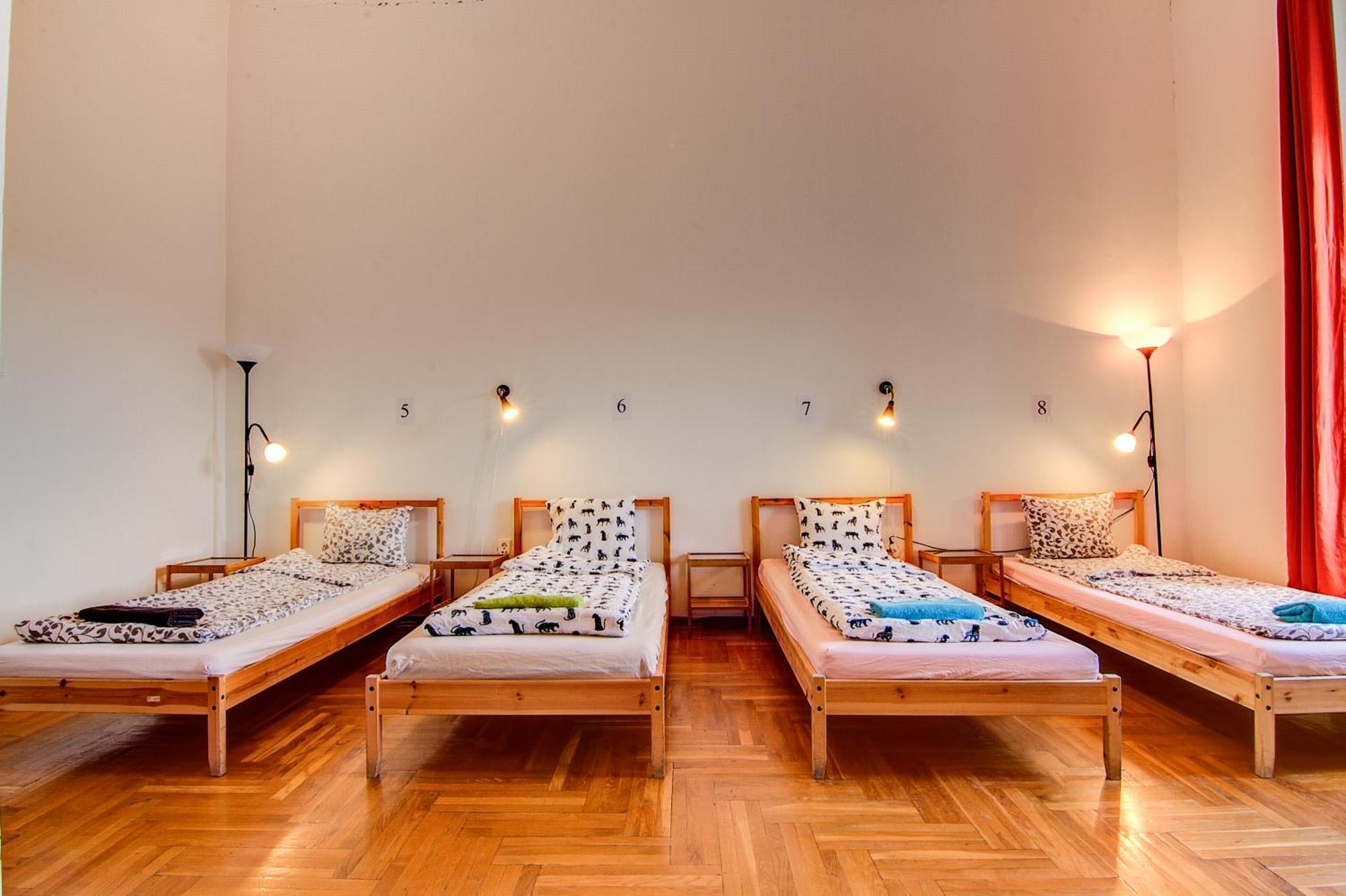 Pal'S Hostel And Apartments Budapest Ngoại thất bức ảnh