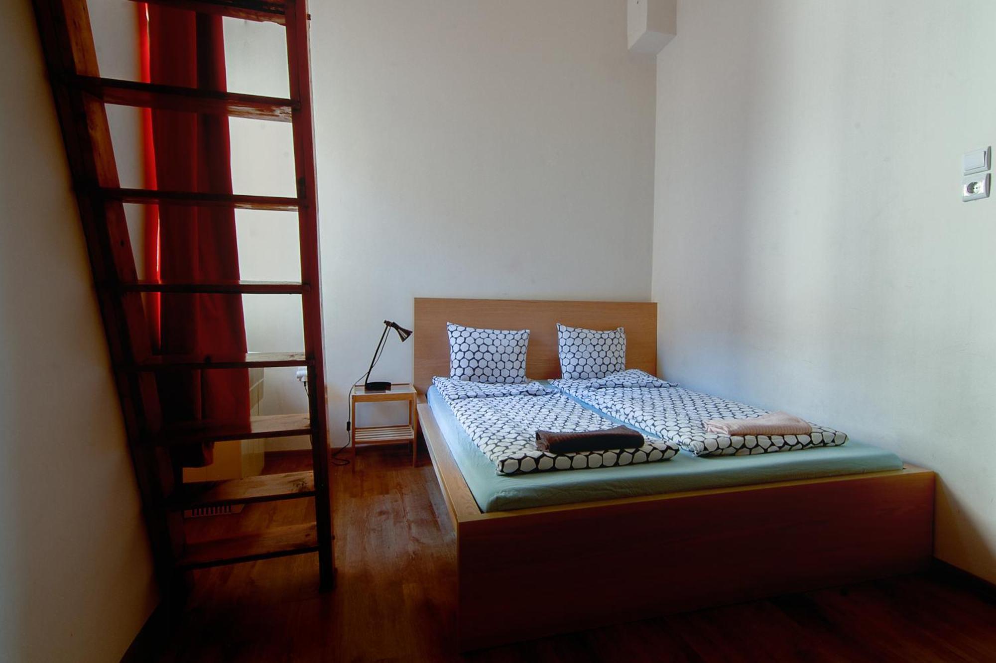 Pal'S Hostel And Apartments Budapest Ngoại thất bức ảnh