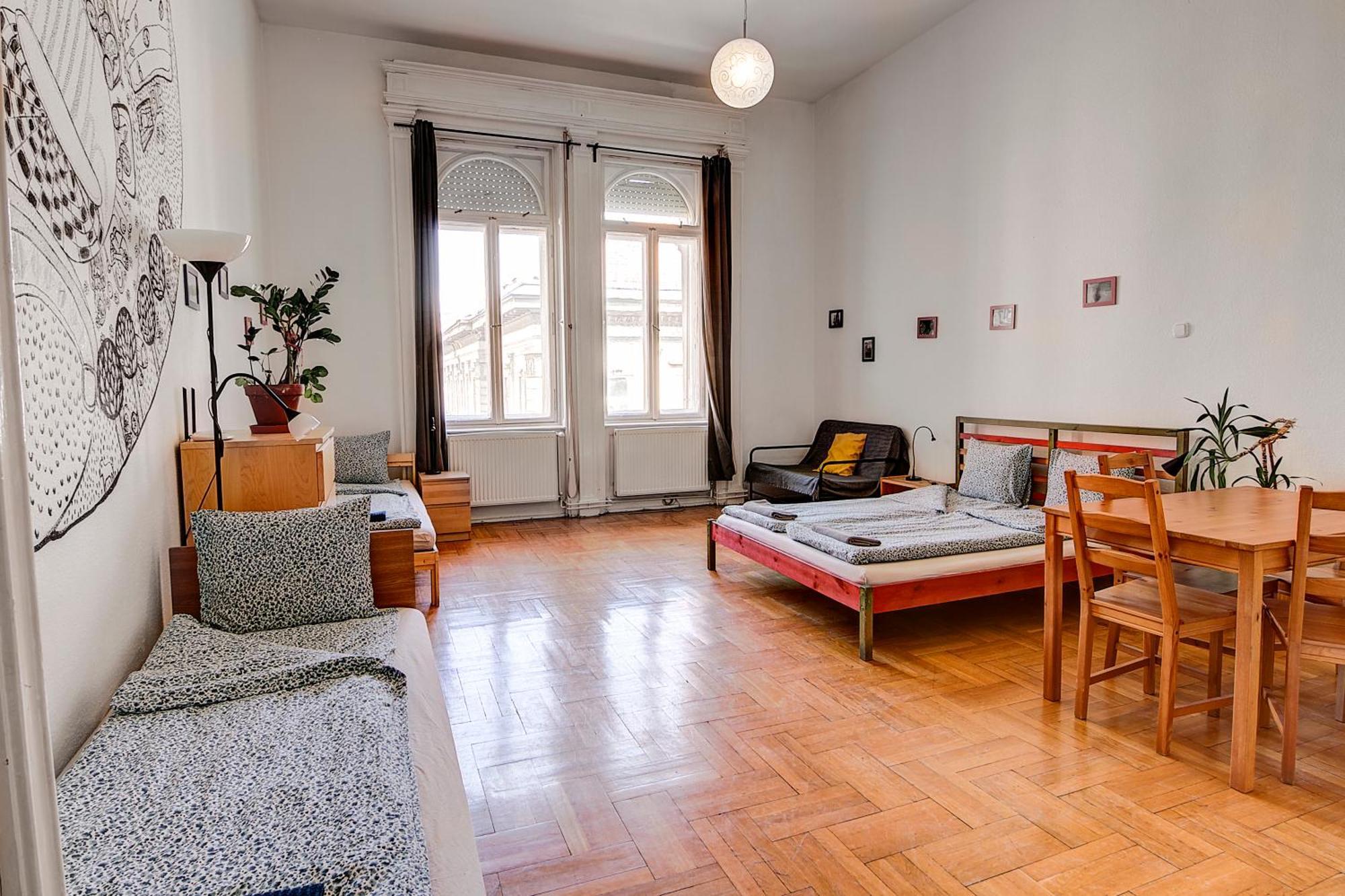 Pal'S Hostel And Apartments Budapest Ngoại thất bức ảnh