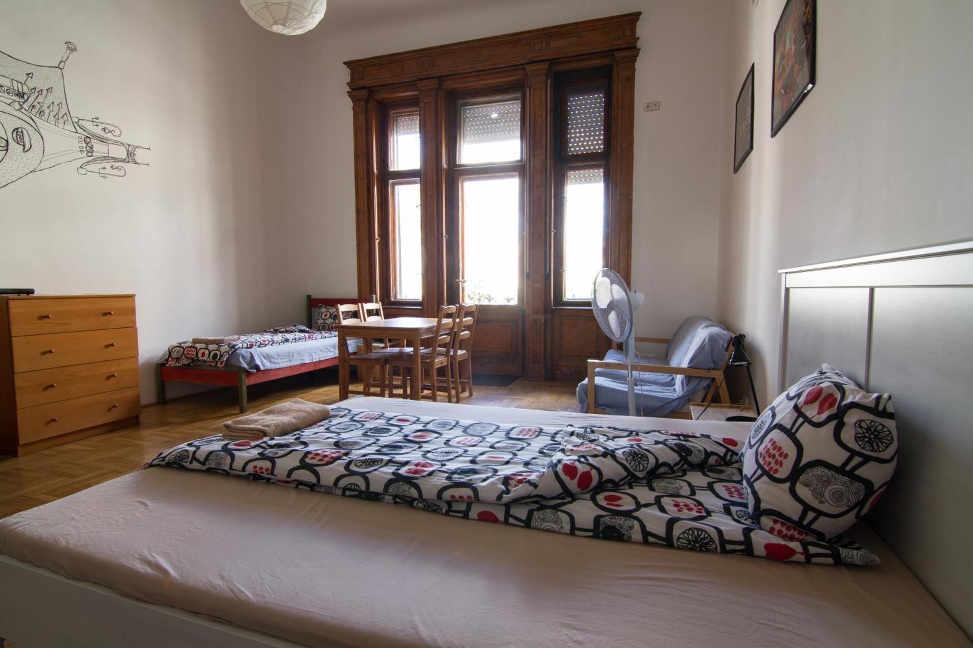 Pal'S Hostel And Apartments Budapest Ngoại thất bức ảnh