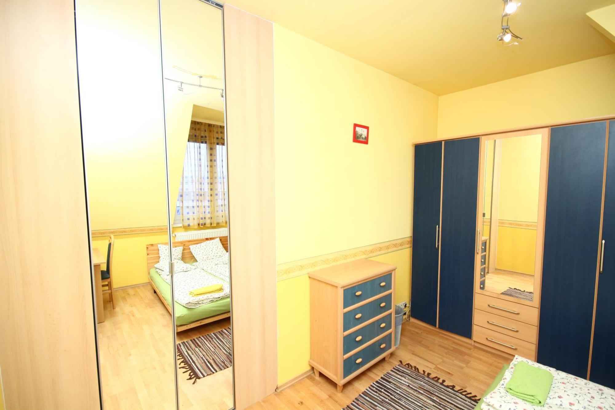 Pal'S Hostel And Apartments Budapest Ngoại thất bức ảnh