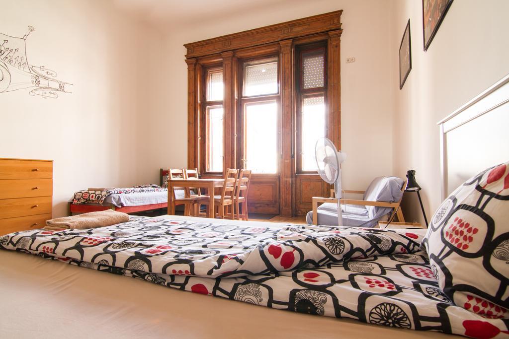 Pal'S Hostel And Apartments Budapest Ngoại thất bức ảnh