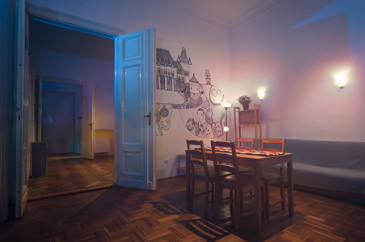 Pal'S Hostel And Apartments Budapest Ngoại thất bức ảnh